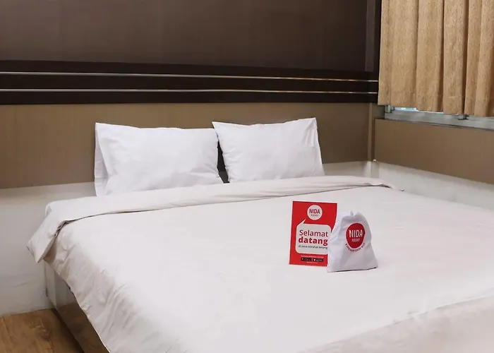 Nida Rooms Railway Median Kantor Post