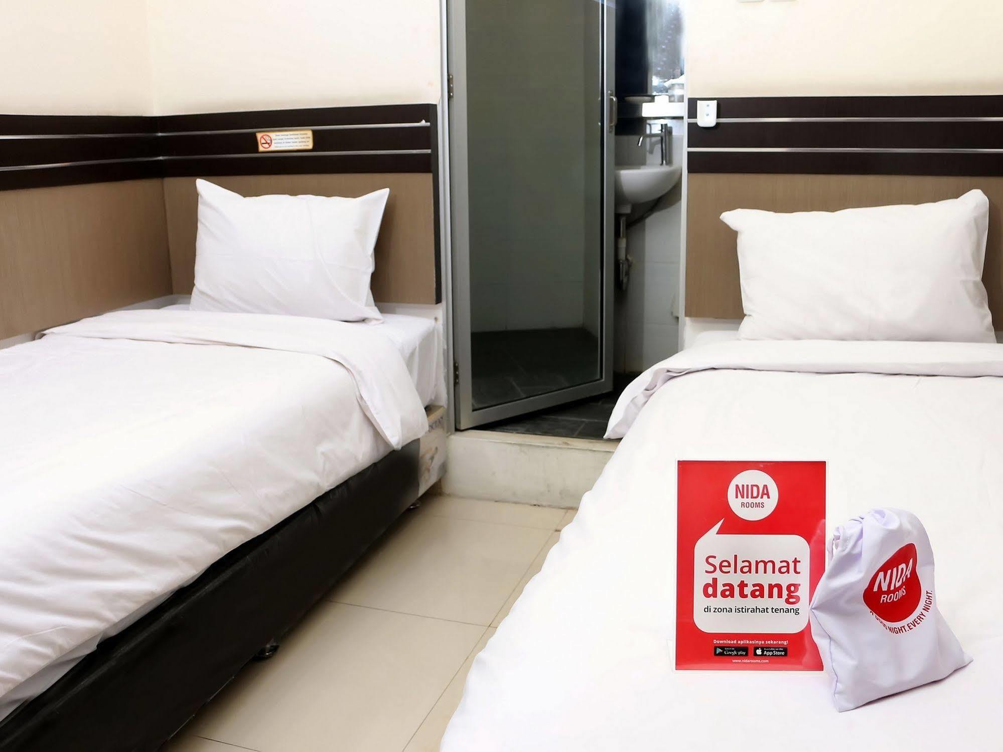 Hotel Nida Railway Median Kantor Post Medan