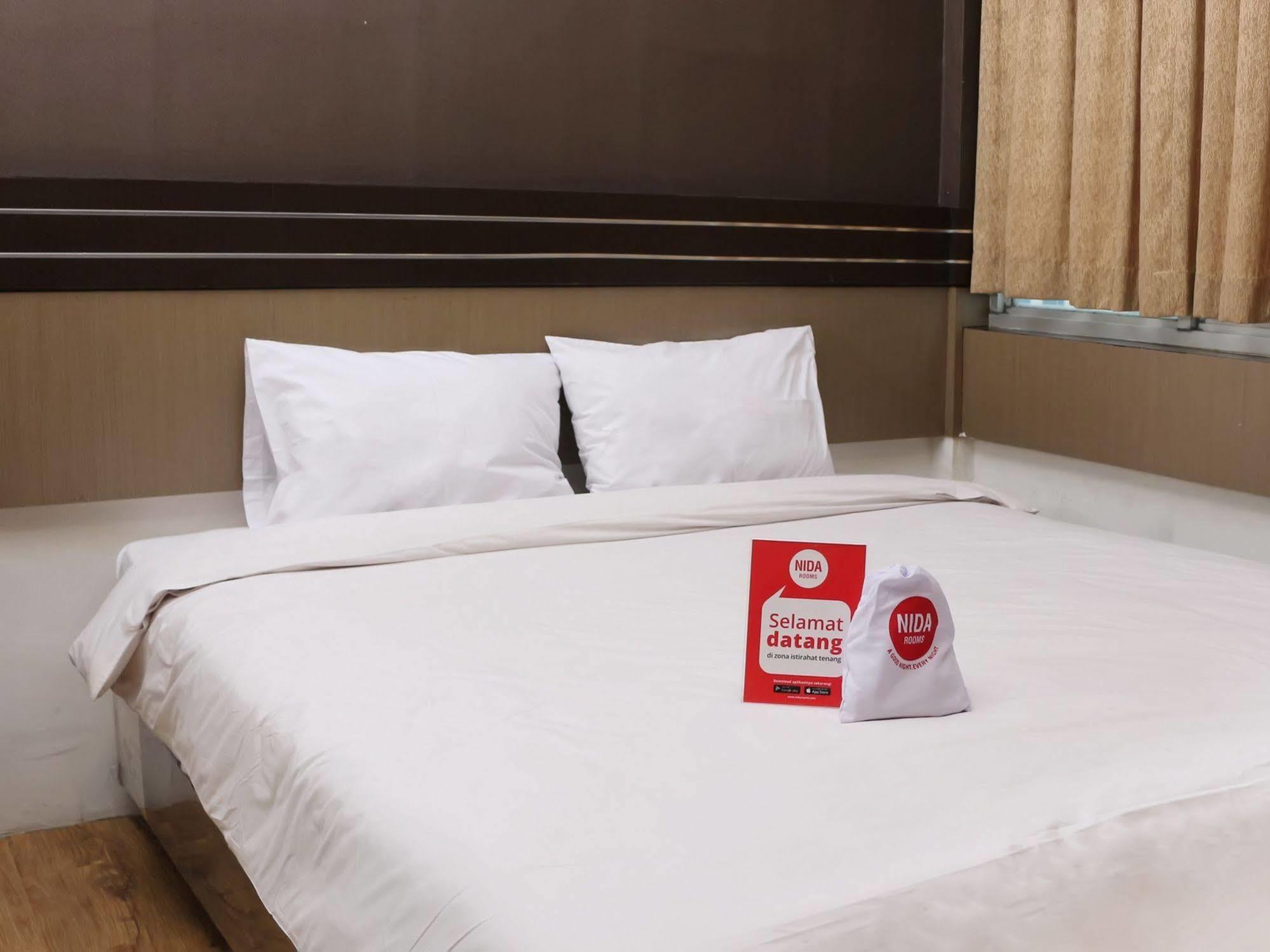 Hotel Nida Railway Median Kantor Post Medan
