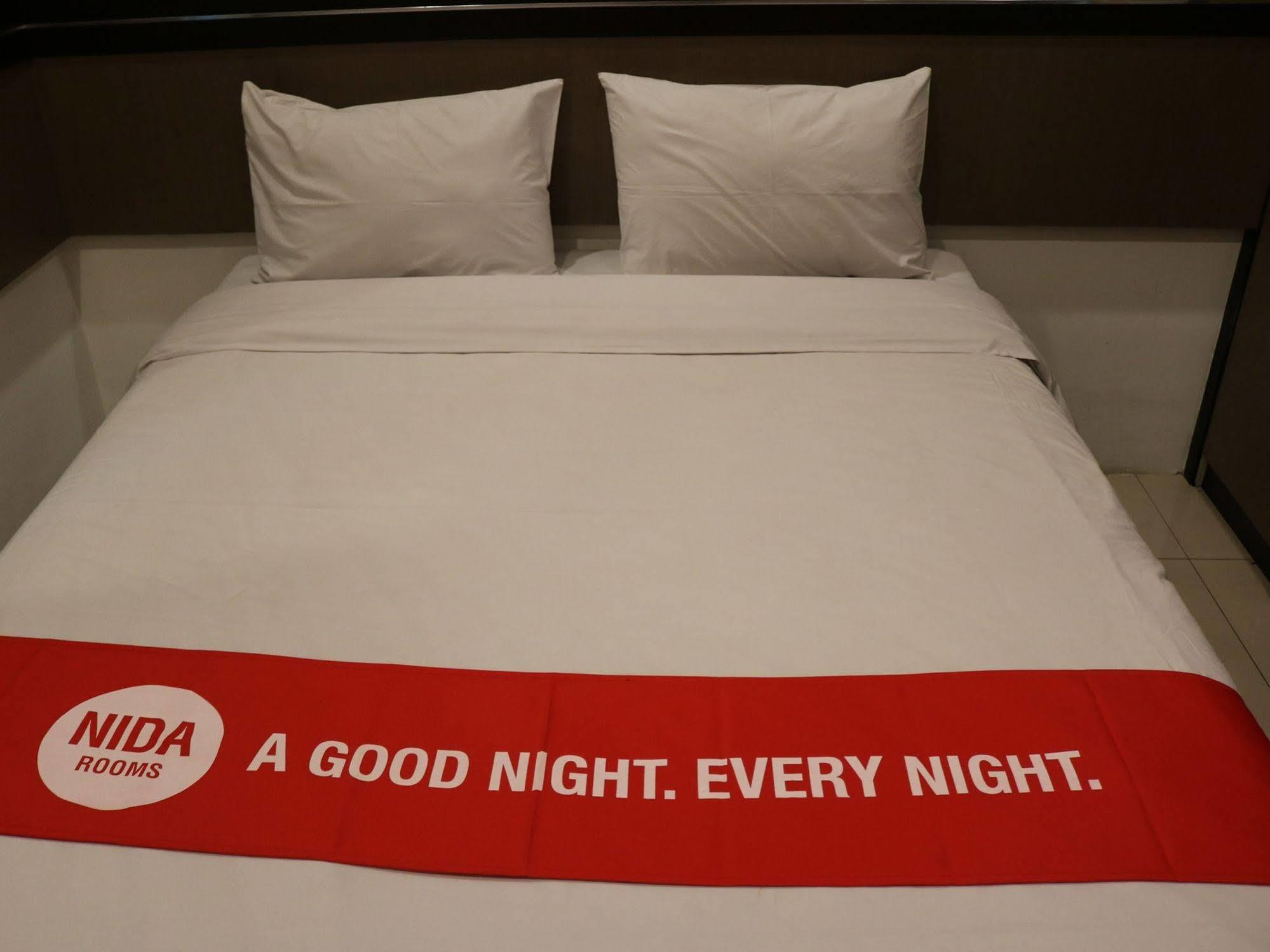 Hotel Nida Railway Median Kantor Post Medan
